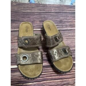 Clarks Bendables Lexi Laurel Gold Pewter Slide Size 8M Leather Sandals